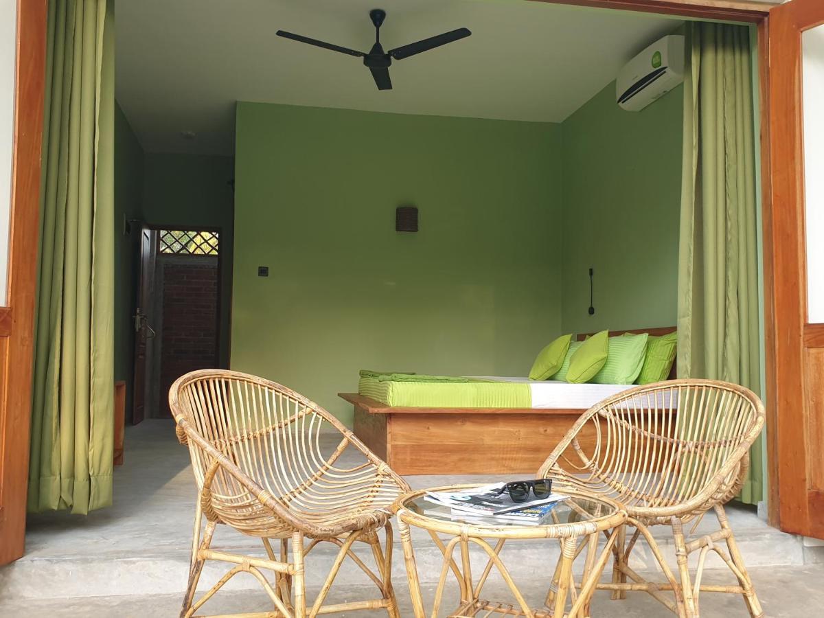 Ocean Tribe Sri Lanka - Surf & Yoga Retreat Hotel Weligama Exterior photo
